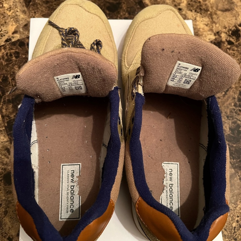 New Balance - Picture 4 of 6